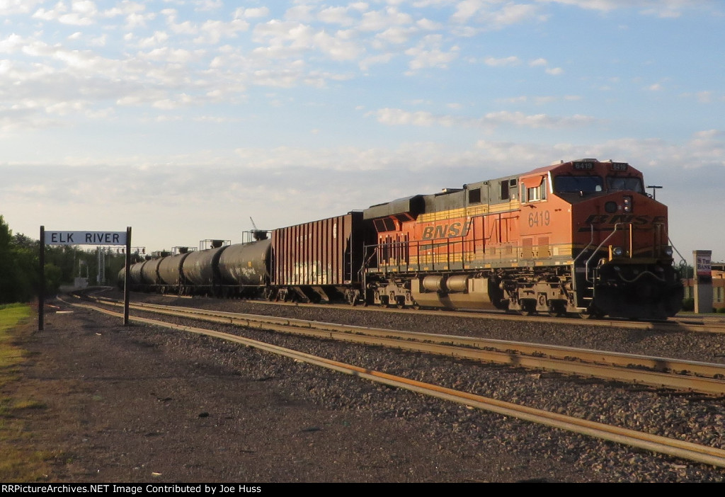 BNSF 6419 DPU